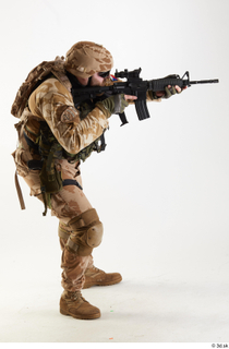 Photos Robert Watson Army Czech Paratrooper Poses aiming gun crouching…